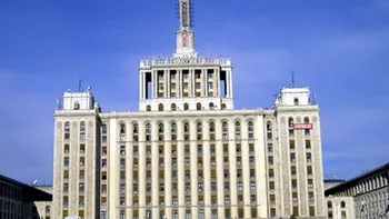 Anchetă după ce o femeie a căzut de pe Casa Presei din București și a murit. Ce spun autoritățile