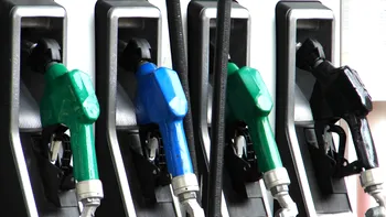 Benzina și motorina se scumpesc din nou, „pe bună dreptate”: ce s-a întâmplat la rafinării