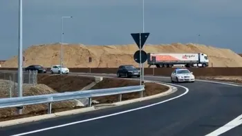 Circulație deschisă pe Lotul 2, Tronsonul 2 al Drumului Expres Craiova-Pitești. Anunț făcut de ministrul Sorin Grindeanu