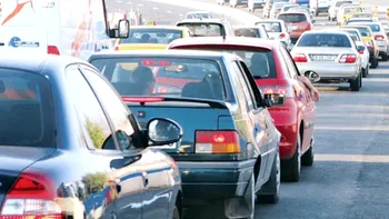 Pieton căzut de pe pasajul Băneasa, la ieșirea din București. Trafic blocat în zonă