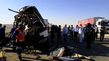 Tragedie în Egipt. 23 de persoane au murit, după un accident de autobuz