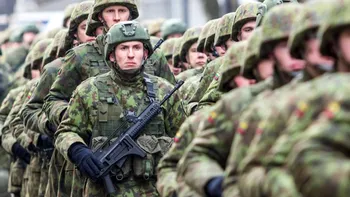 Țara din Europa care reintroduce serviciul militar obligatoriu. Și femeile pot să se înroleze