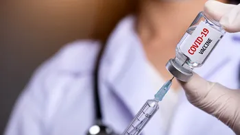 Prima țară care autorizează vaccinul bivalent anti-COVID. Cine se poate imuniza cu Spikevax