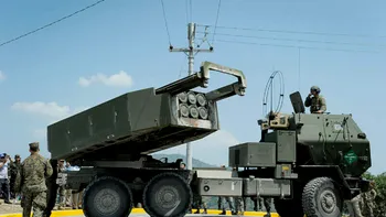 VIDEO Rachetele HIMARS folosite de Ucraina în războiul cu Rusia, zărite pe străzile din România. MApN intervine