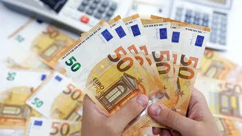 Cum poți lua 150.000 de euro de la stat, cu o simplă cerere: trebuie să știi unde o depui
