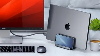 Laptop cu ecranul închis: când îl poți folosi așa, când nu e recomandat sau riscant