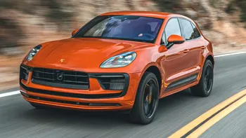 Porsche schimbă strategia: ce se întâmplă cu modelul Macan „clasic” și electric
