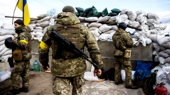 Cinci străini veniți în Ucraina ca voluntari, judecați în Donețk. Sunt acuzați că ar fi mercenari