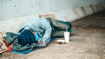 Economist celebru dă tonul sărăcirii în masă: cine va pierde doar 20 la suta din avere va fi un geniu. Restul, Dumnezeu cu mila