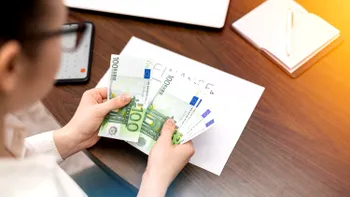 Ce fac româncele cu banii. Nici vorbă de shopping sau saloane de înfrumusețare, își bagă banii în investiții, pentru a-i înmulți
