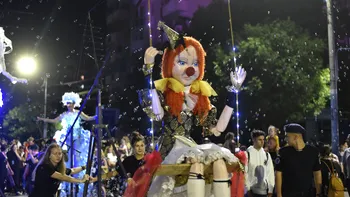 A fost şi în acest an Festivalul „Puppets Occupy Street” Craiova – tărâmul poveştilor pline de culoare şi speranță [P]