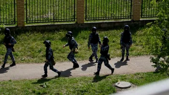 Atac armat într-o școală din Rusia, condamnat de Putin. Numărul victimelor crește