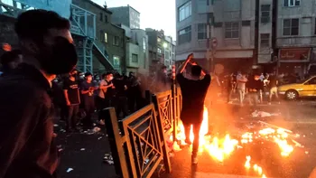 Iranul acuză SUA că profită de situația delicată pentru a destabiliza țara. Proteste masive după ce Masha Amini a fost ucisă