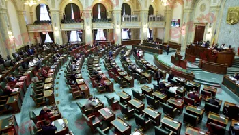 Legea privind protecția avertizărilor în interes public, adoptată de Senat