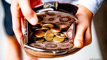 Parlamentul European aprobă noi norme privind salariile minime în UE. Țările cu cele mai mici salarii minime din Europa