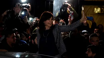 VIDEO Tentativă de asasinare a fostului președinte argentinian, Cristina Fernandez. Atacatorului nu i s-a descărcat arma