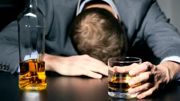 Există o strategie simplă pentru a reduce consumul de alcool, spun oamenii de știință: cum funcționează