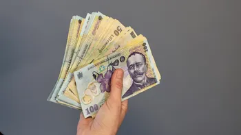Și bancherii plâng câteodată: bate vântul în buzunarele băncilor, iar românii pot profita și câștiga bani din asta