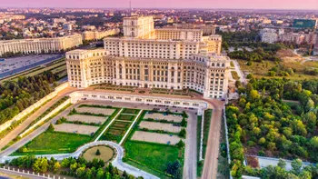 Au crescut toate salariile la guvernanți, dar există o scuză: ”Miniștrii din UE au salarii de peste 15.000 de euro”