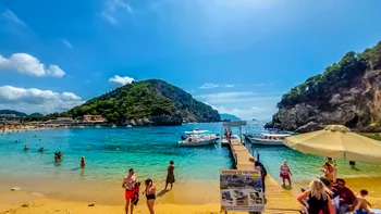 De ce este mai bine să mergi în Grecia în septembrie și nu în lunile de vară: detaliile care fac diferența dintre o vacanță ratată și una reușită