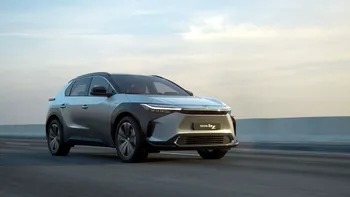 Toyota investește în electric: ce se întâmplă cu fabricile sale