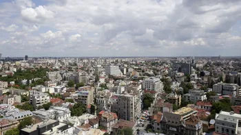 Bula imobiliară din România, transpusă în chirii și achiziții de apartamente: câți bani au românii pentru case