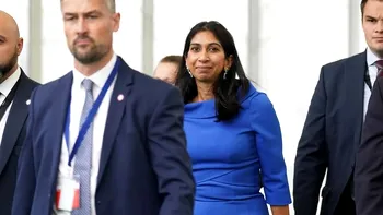 Criza politică se amplifică în Marea Britanie. Ministrul de Interne și-a dat demisia