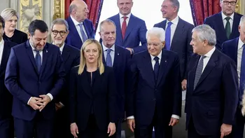 Giorgia Meloni este prima femeie prim-ministru din Italia, dar are un guvern dominat de bărbați