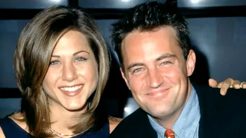 Povestea de dragoste care nu s-a mai întâmplat în Friends: ce a povestit Matthew Perry, actorul care l-a interpretat pe Chandler