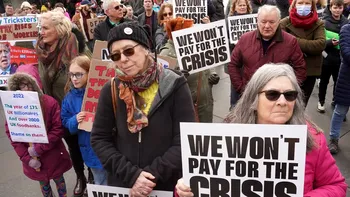 Proteste masive în Marea Britanie. Oamenii au ieșit în stradă după creșterea prețurilor