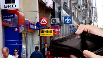 Românii datori la bănci se tem că vor rămâne fără loc de muncă: de unde le mai dăm banii, ce ne facem?