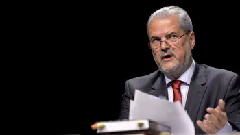 Victorie pentru Adrian Năstase în instanță. Și-a câștigat pensia specială de parlamentar, ce sumă ar avea de primit