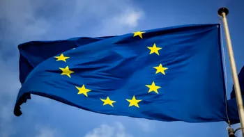 Economia Europei intră în recesiune. Inflația continuă să crească, afirmă Comisia Europeană