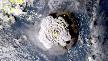 Erupția vulcanului care a mutat 10 kilometri cubi de pământ. „Cea mai înaltă coloană de erupție înregistrată în istoria omenirii”