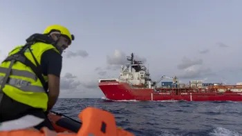 Franța și Italia, dispută din cauza unei nave cu 234 de migranți. Bruxellesul intervine și cere debarcarea imediată în cel mai apropiat loc