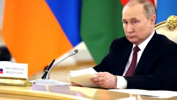 Putin reînvie o tradiție sovietică în Rusia. Cui acordă primele sale titluri de „Mamă-eroină”