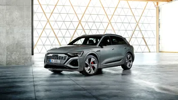 Audi tace și face: cât costă noul model E-tron