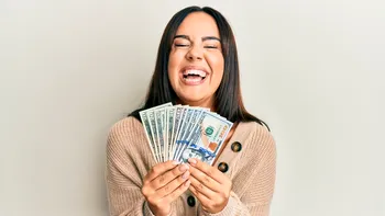 Pot banii să cumpere fericirea? Ce arată un nou studiu: participanților li s-au oferit 10.000 de dolari