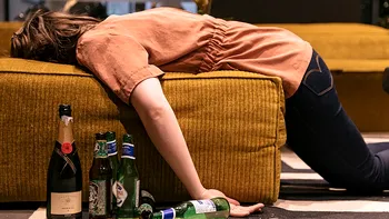 Ce se întâmplă, de fapt, atunci când pici „beat mort”: explicația oamenilor de știință