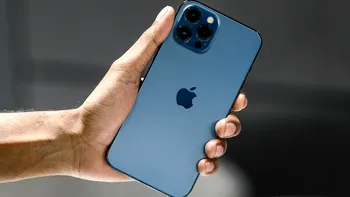 Apple ar fi „călcat pe bec” din nou: ce acuzații i se aduc gigantului