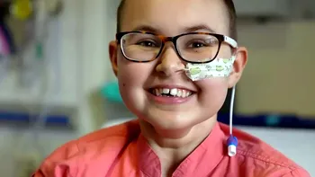 O tânără a fost vindecată de cancer incurabil printr-o terapie revoluționară. Descoperirea medicilor care schimbă tot ce știam