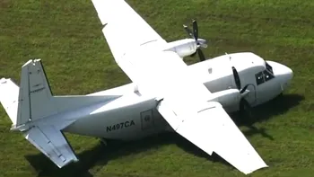 Misterul pilotului care a căzut din avion. Tânărul de 23 de ani a dispărut în timpul zborului