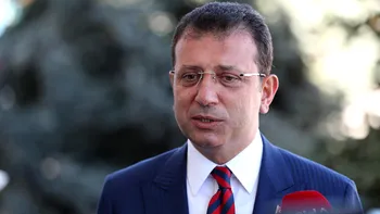 Mii de turci au ieșit în stradă, după ce primarul Istanbulului a fost condamnat la închisoare