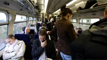 Cum se dilată timpul: un nou studiu îți explică de ce simți că „îmbătrânești” în tren