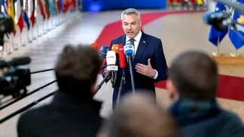VIDEO Cancelarul Karl Nehammer, scos din minți de tema Schengen. Schimb de replici despre România