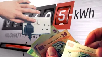 Muncim să plătim facturi: o bună parte din salariul românilor se cheltuie în casă