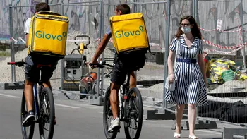 Amendă uriașă pentru Glovo: cum „a călcat pe bec” din nou gigantul