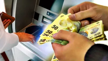 Scoți bani din bancomat? Aceste 4 greșeli îți lasă contul gol și nu mai poți da de urma banilor