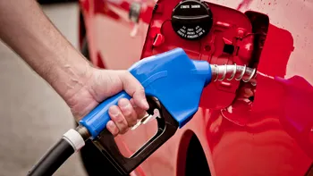 Consumi motorină? Statul îți face o reducere, dacă depui această cerere. Plătești mai puțin la pompă