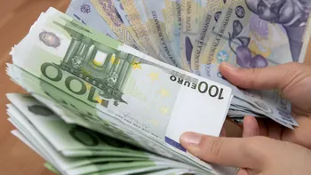 Cât de săraci sunt, de fapt, românii plătiți cu salariul minim: ai fi surprins să afli că o duc chiar bine